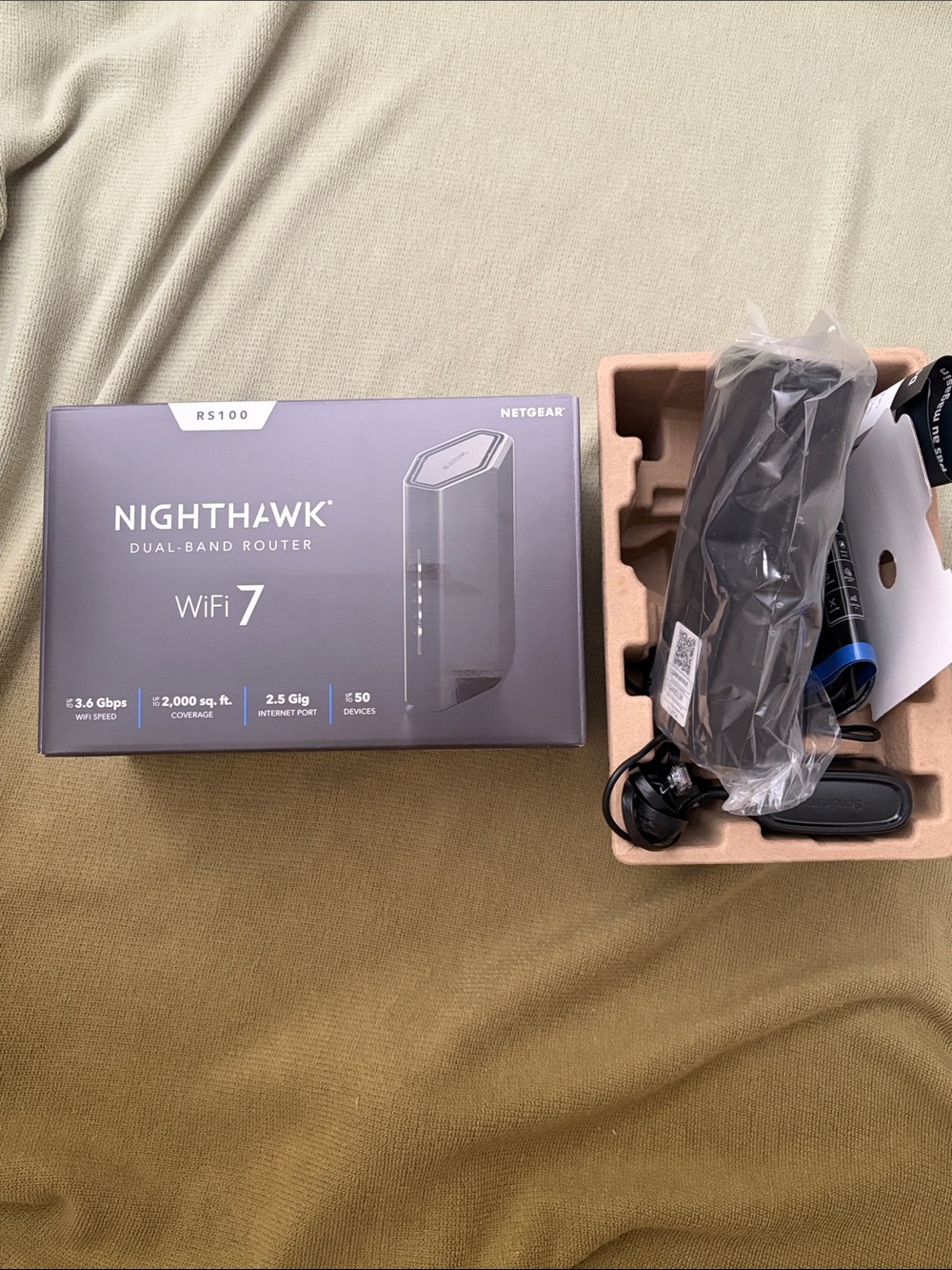 Netgear Nighthawk RS100 WiFi Router - Picture 2 of 7